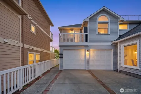 1930 Grand Avenue Everett WA 98201