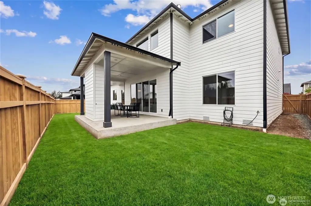 23104 64th St Ct E Buckley WA 98321