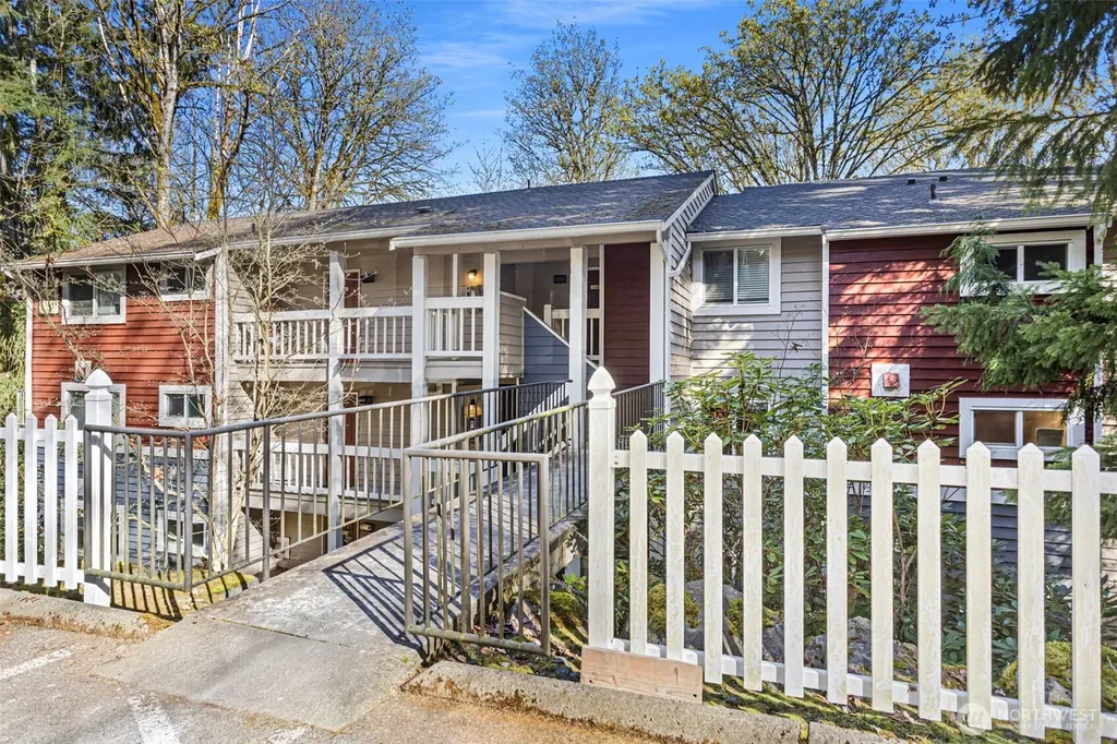 15230 SE 43rd Street Bellevue WA 98006