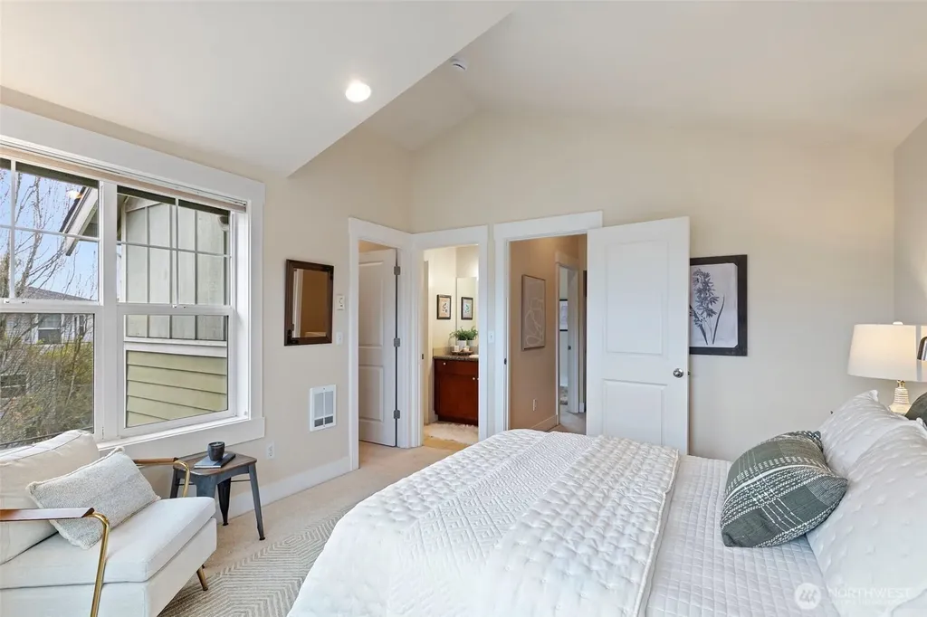 9501 Interlake Avenue N Seattle WA 98103