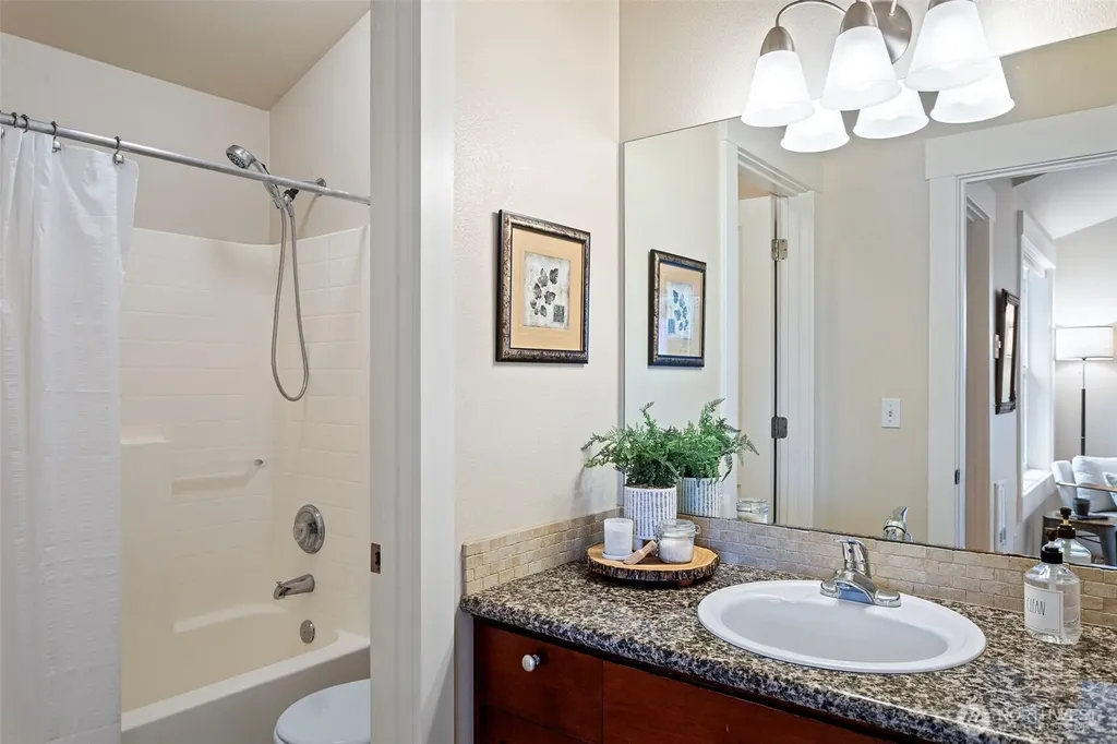 9501 Interlake Avenue N Seattle WA 98103