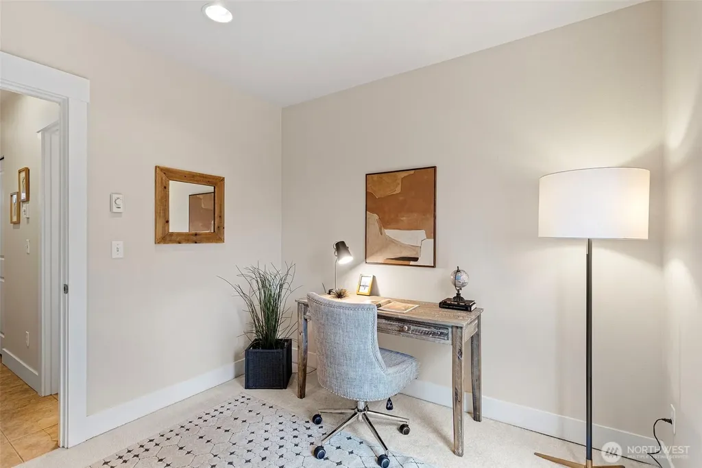 9501 Interlake Avenue N Seattle WA 98103
