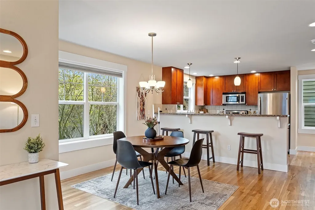 9501 Interlake Avenue N Seattle WA 98103