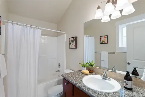 9501 Interlake Avenue N Seattle WA 98103