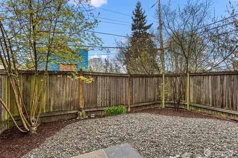 9501 Interlake Avenue N Seattle WA 98103
