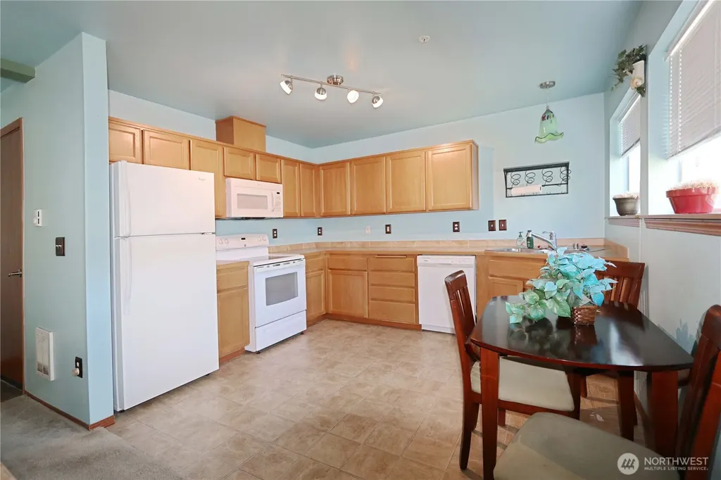 1002 108th Street Ct E Tacoma WA 98445