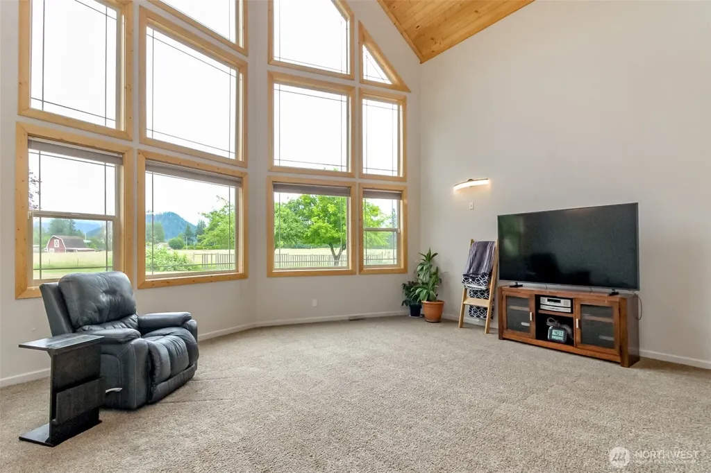 47335 260th Avenue SE Enumclaw WA 98022