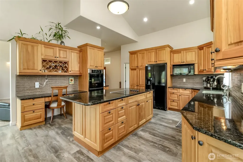 47335 260th Avenue SE Enumclaw WA 98022