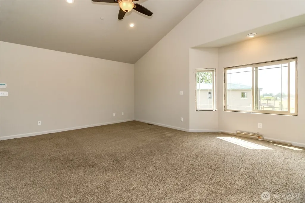 47335 260th Avenue SE Enumclaw WA 98022