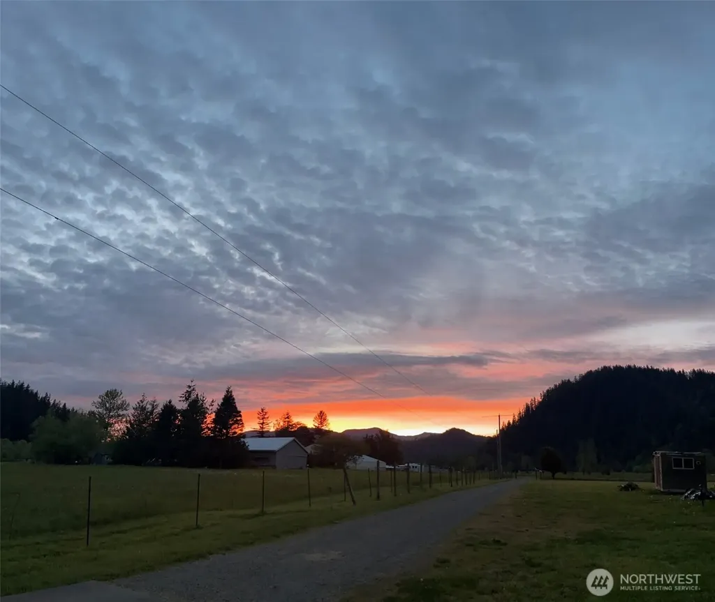 47335 260th Avenue SE Enumclaw WA 98022