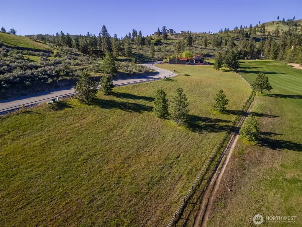 322 Paintbrush Road Chelan WA 98816