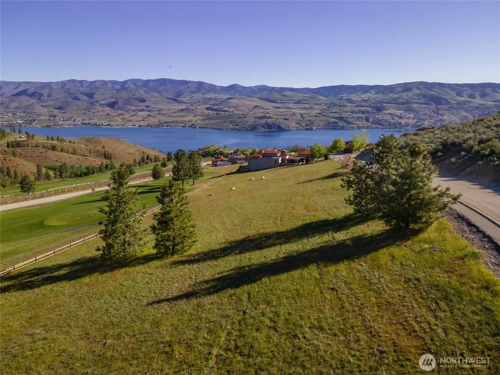 322 Paintbrush Road Chelan WA 98816