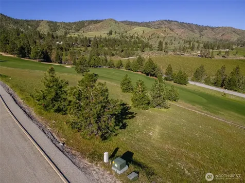 322 Paintbrush Road Chelan WA 98816