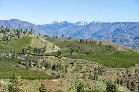 322 Paintbrush Road Chelan WA 98816
