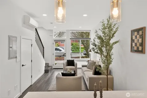 945 NW 56th Street Seattle WA 98107