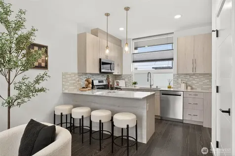 945 NW 56th Street Seattle WA 98107