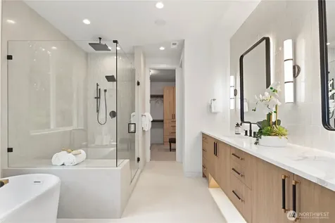 13310 NE 112th Place Redmond WA 98052