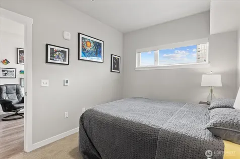 1085 103rd Avenue NE Bellevue WA 98004