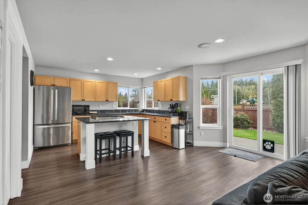 2215 37th Court Anacortes WA 98221