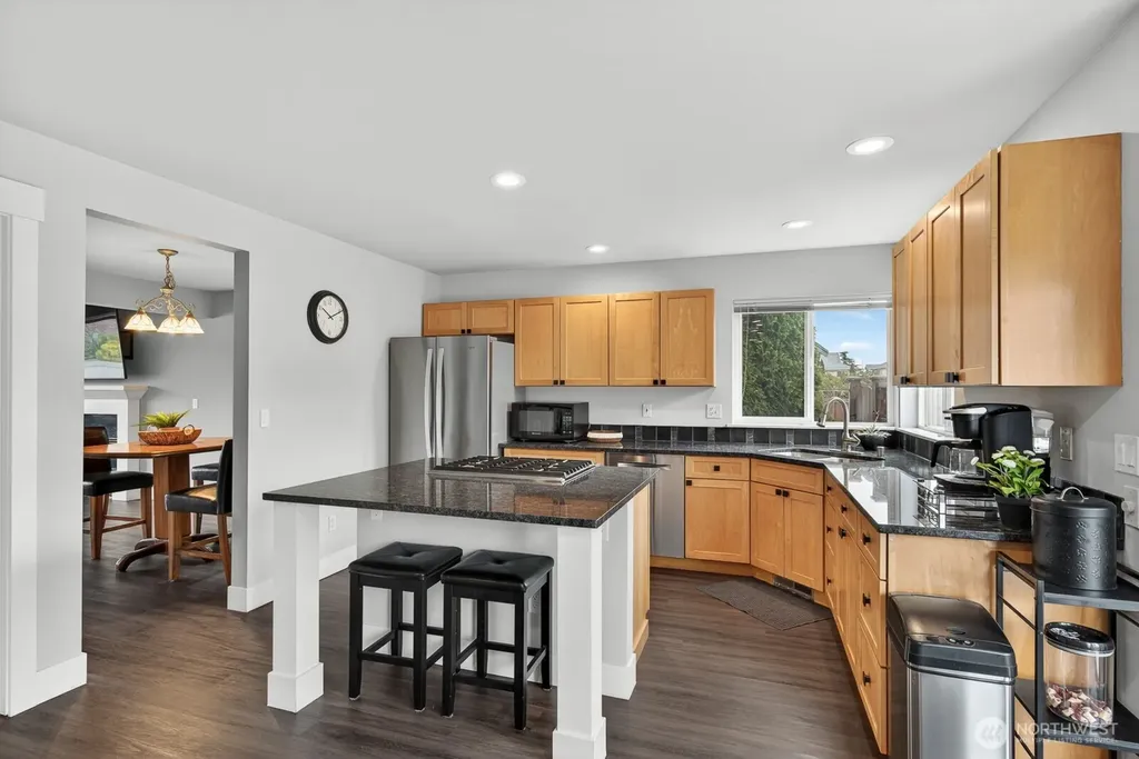 2215 37th Court Anacortes WA 98221