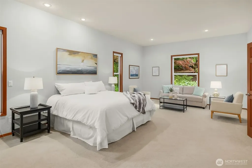 8387 NE Sumanee Place Bainbridge Island WA 98110