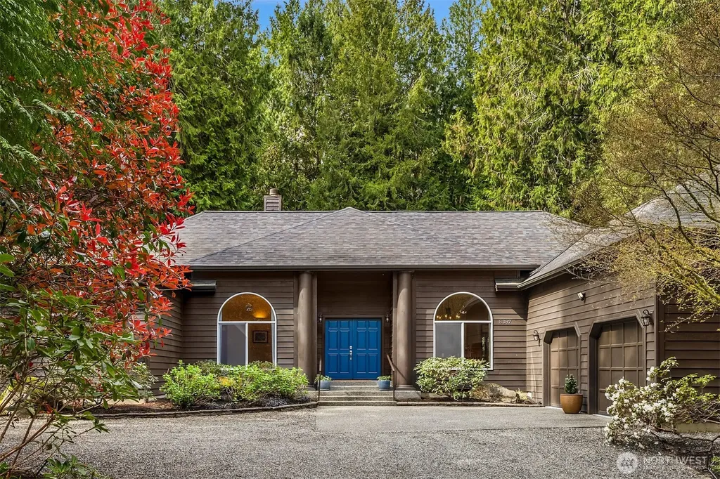 8387 NE Sumanee Place Bainbridge Island WA 98110