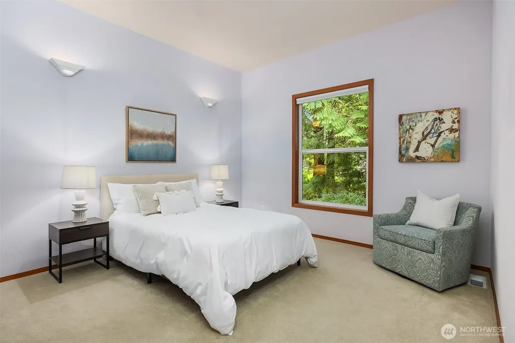 8387 NE Sumanee Place Bainbridge Island WA 98110