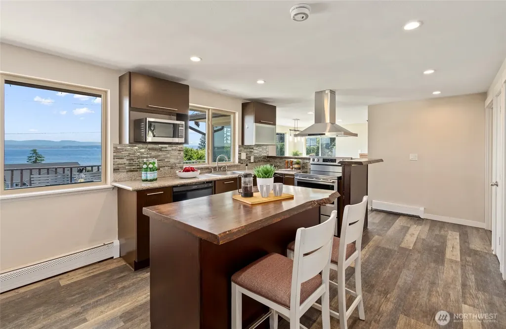 1462 SE Camano Drive Camano Island WA 98282
