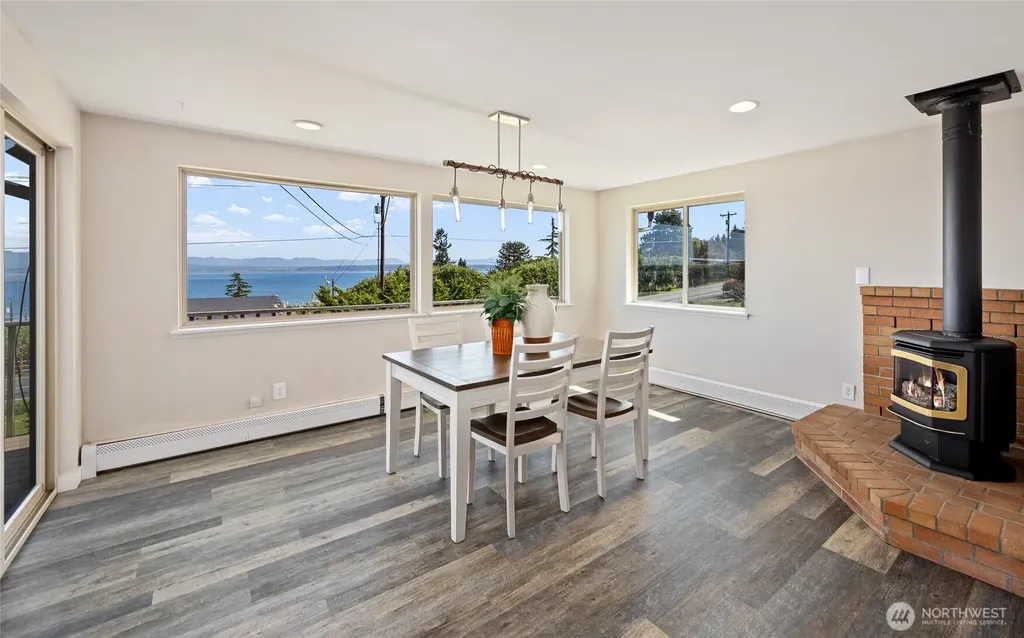 1462 SE Camano Drive Camano Island WA 98282