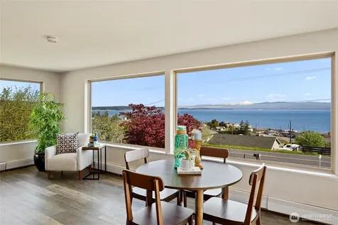 1462 SE Camano Drive Camano Island WA 98282
