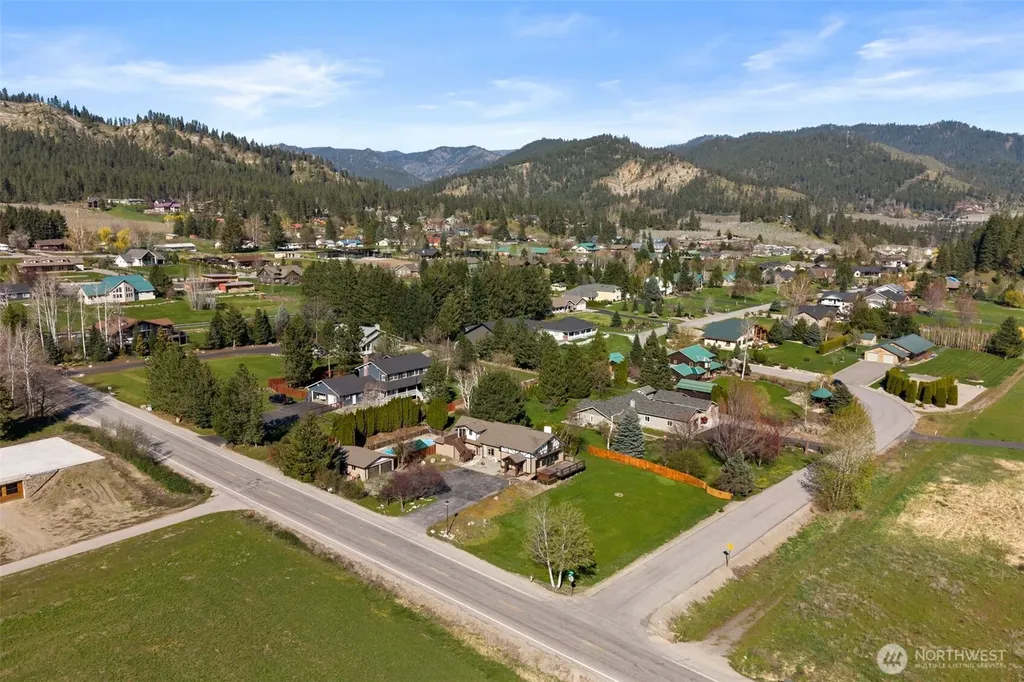 10285 Ski Hill Drive Leavenworth WA 98826