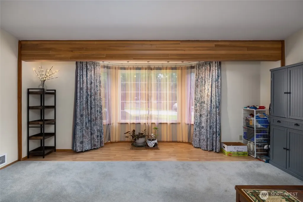 319 Shelter Bay Drive La Conner WA 98257