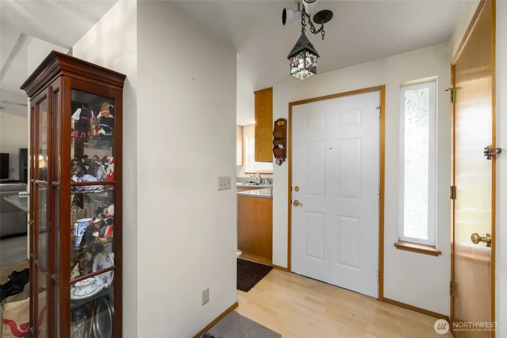 319 Shelter Bay Drive La Conner WA 98257