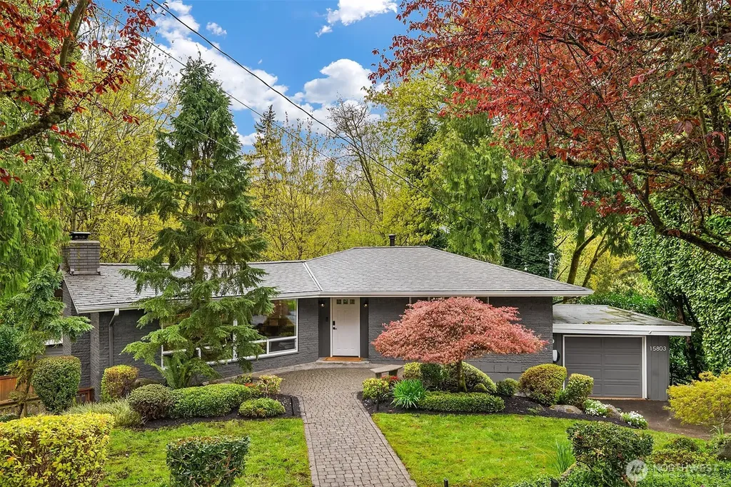 15803 81st Avenue NE Kenmore WA 98028