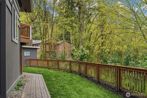 15803 81st Avenue NE Kenmore WA 98028