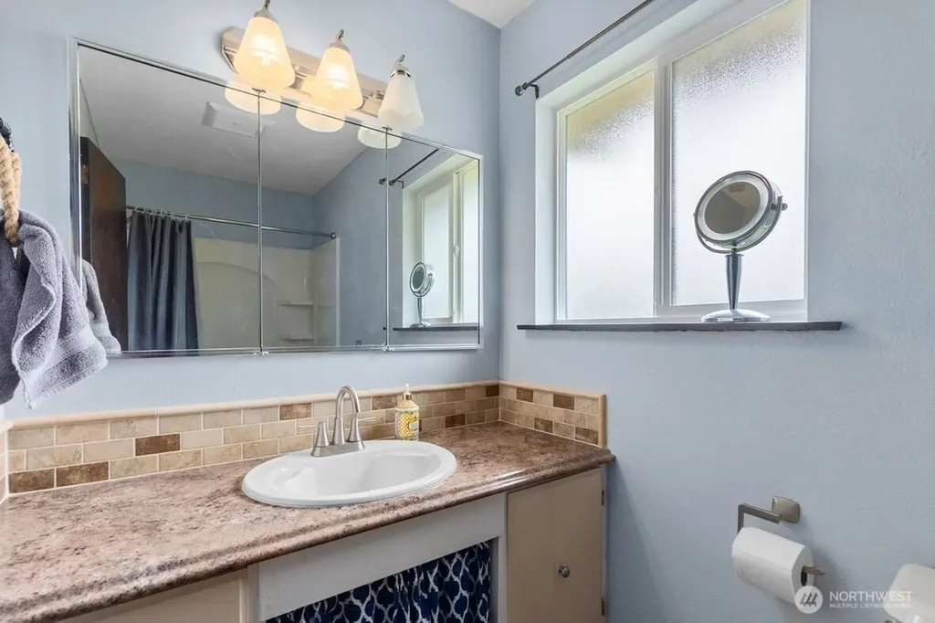 938 Mox Chehalis Road Mccleary WA 98557