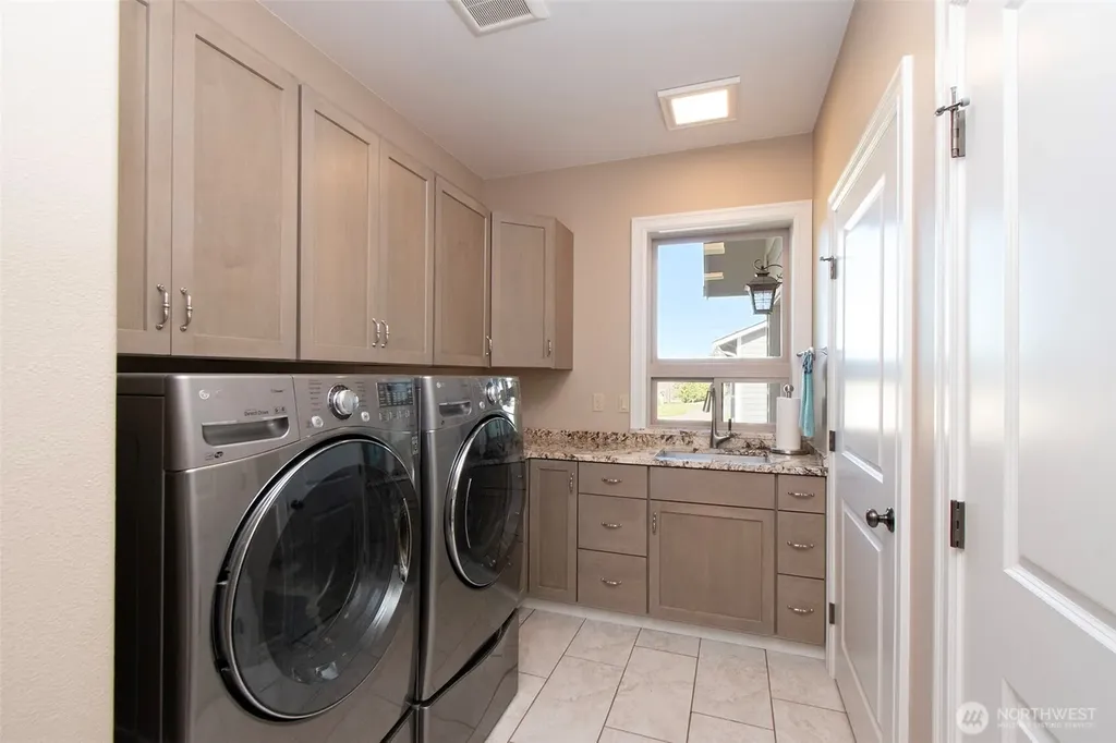 74 Shauna Place Sequim WA 98382