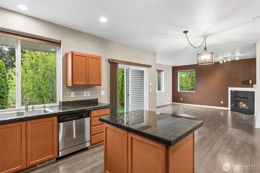 1398 Ebbets Drive SW Tumwater WA 98512