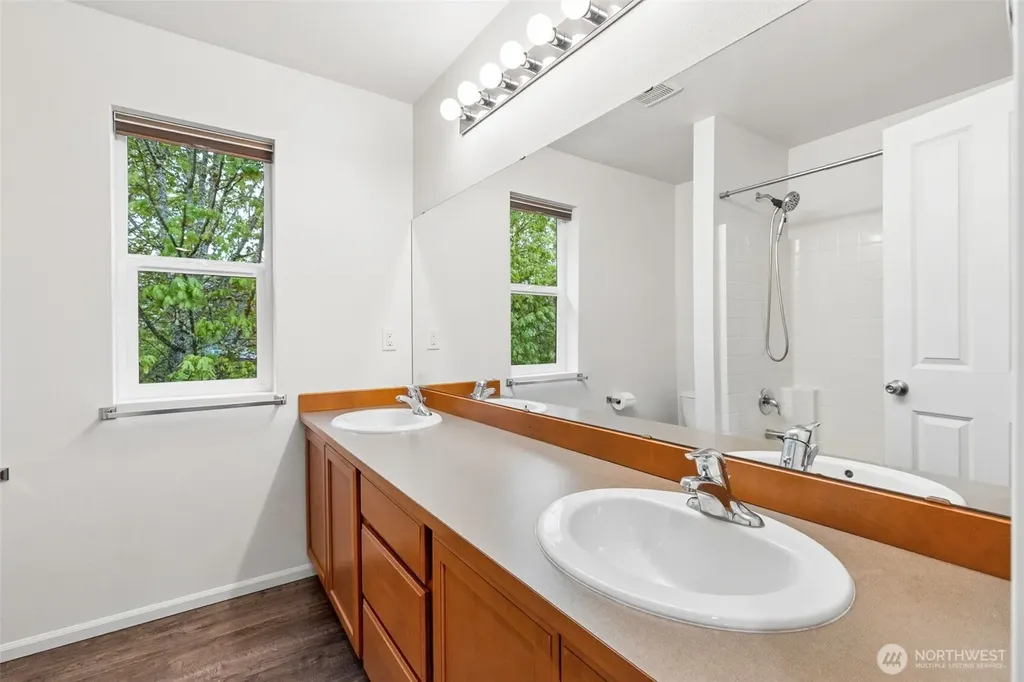 1398 Ebbets Drive SW Tumwater WA 98512
