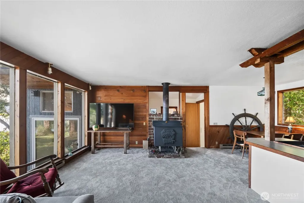 5321 Sunrise Beach Road NW Olympia WA 98502