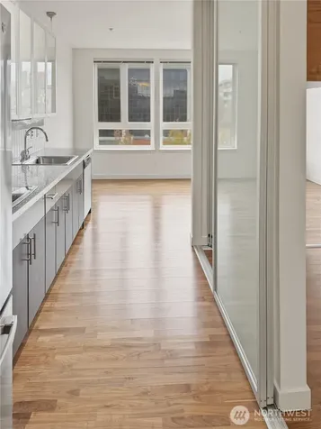 3104 Western Avenue Seattle WA 98121
