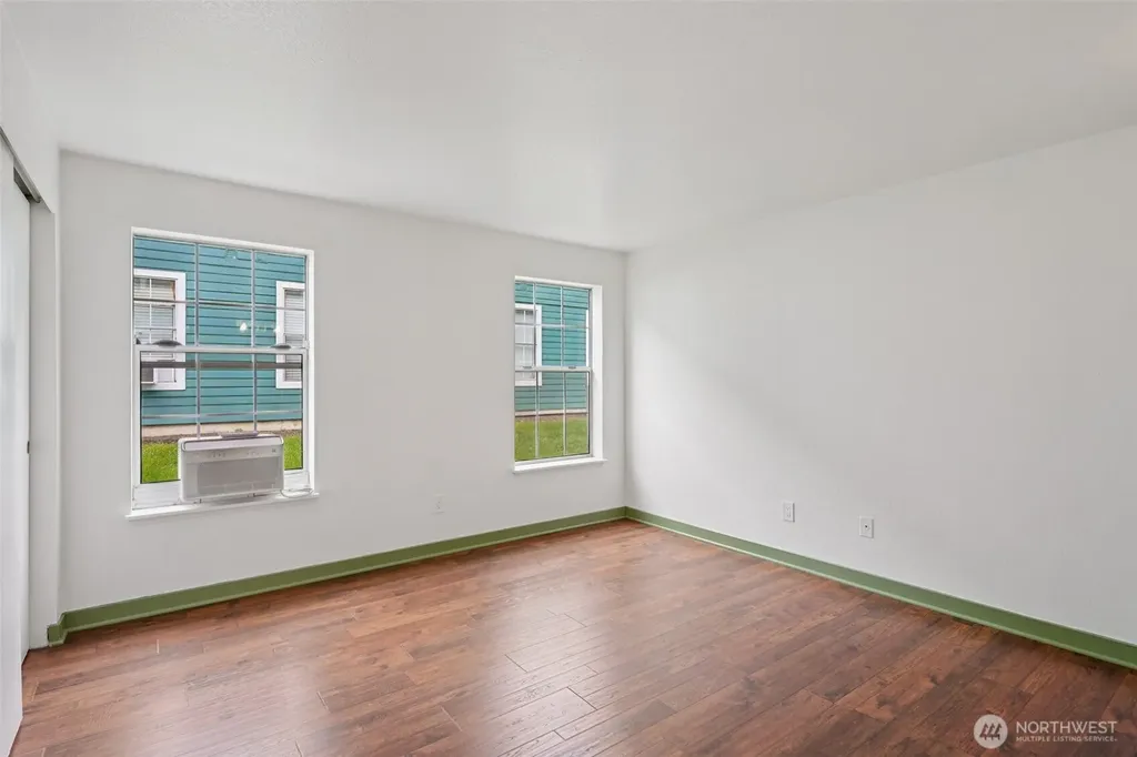 16419 Spruce Way Lynnwood WA 98037