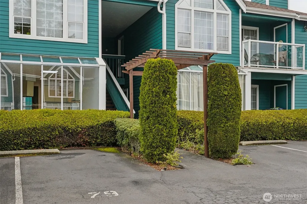 16419 Spruce Way Lynnwood WA 98037