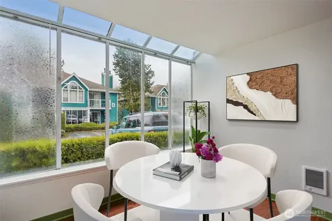 16419 Spruce Way Lynnwood WA 98037