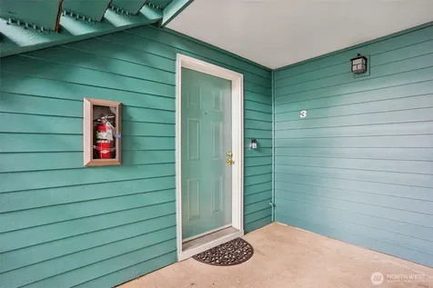 16419 Spruce Way Lynnwood WA 98037