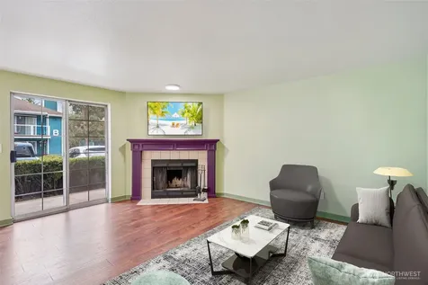 16419 Spruce Way Lynnwood WA 98037