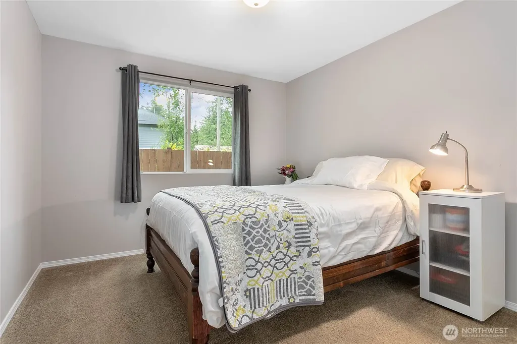 6236 Shamrock Road Maple Falls WA 98266