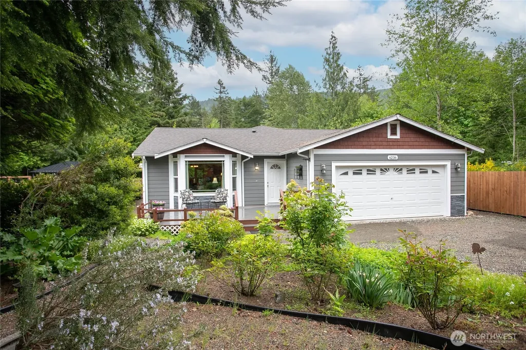 6236 Shamrock Road Maple Falls WA 98266