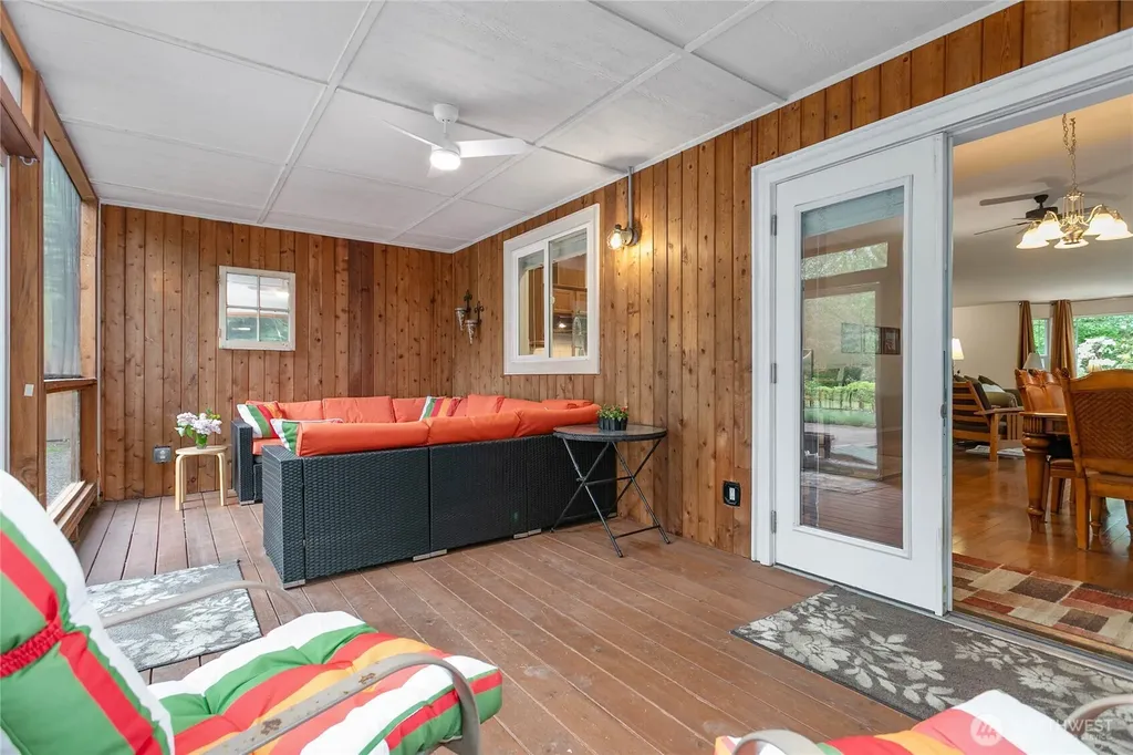 6236 Shamrock Road Maple Falls WA 98266