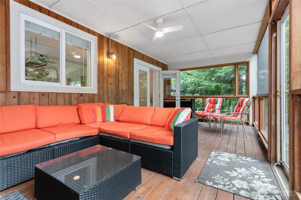 6236 Shamrock Road Maple Falls WA 98266
